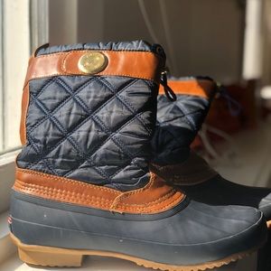 Women’s Tommy Hilfiger Arcadia Snow Boot size 9